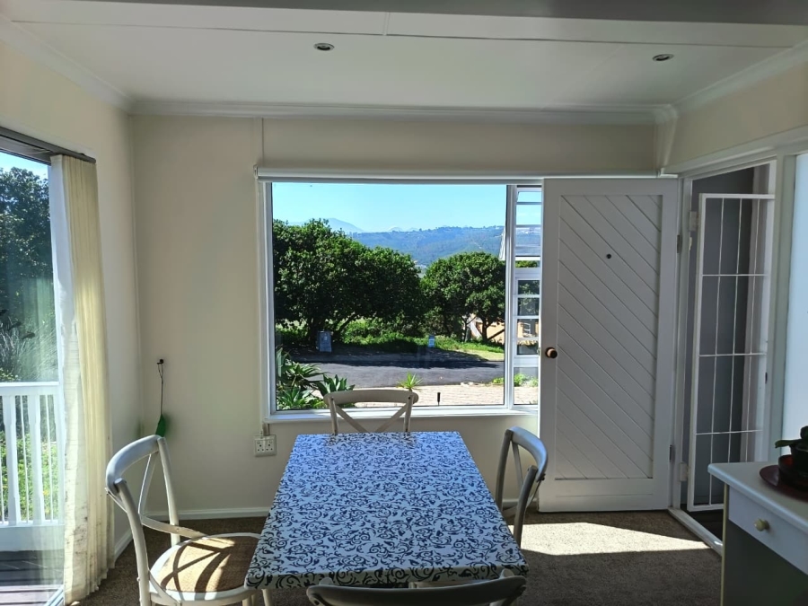 4 Bedroom Property for Sale in Bergsig Western Cape